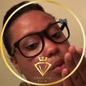 Meet your Posher, Mia